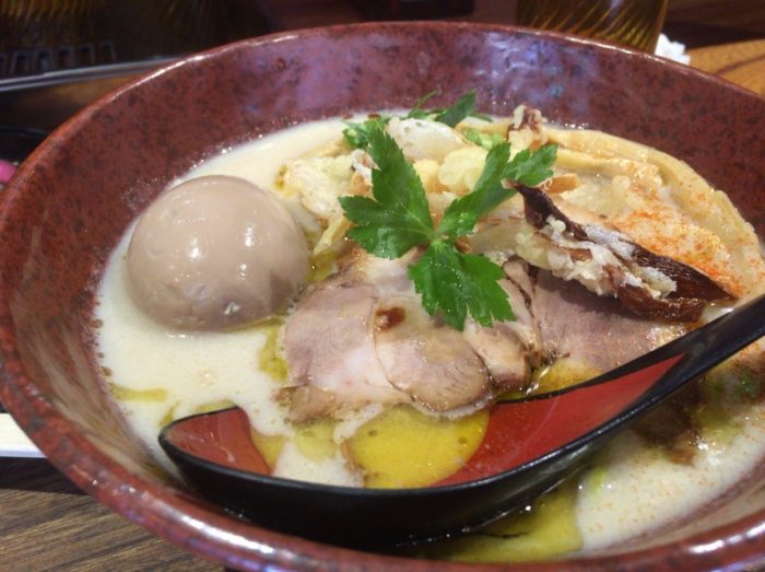 肉鶏炊いたん塩そばDX